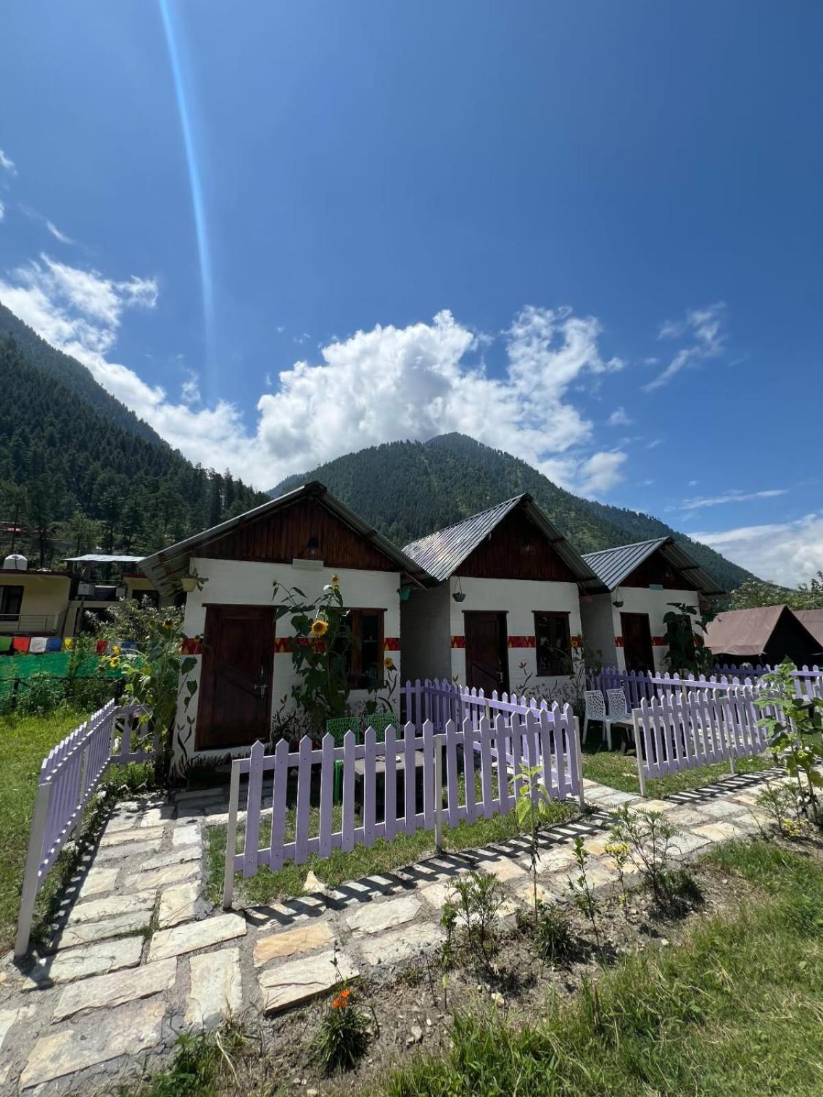Himtrek Stay Kasol Exterior foto